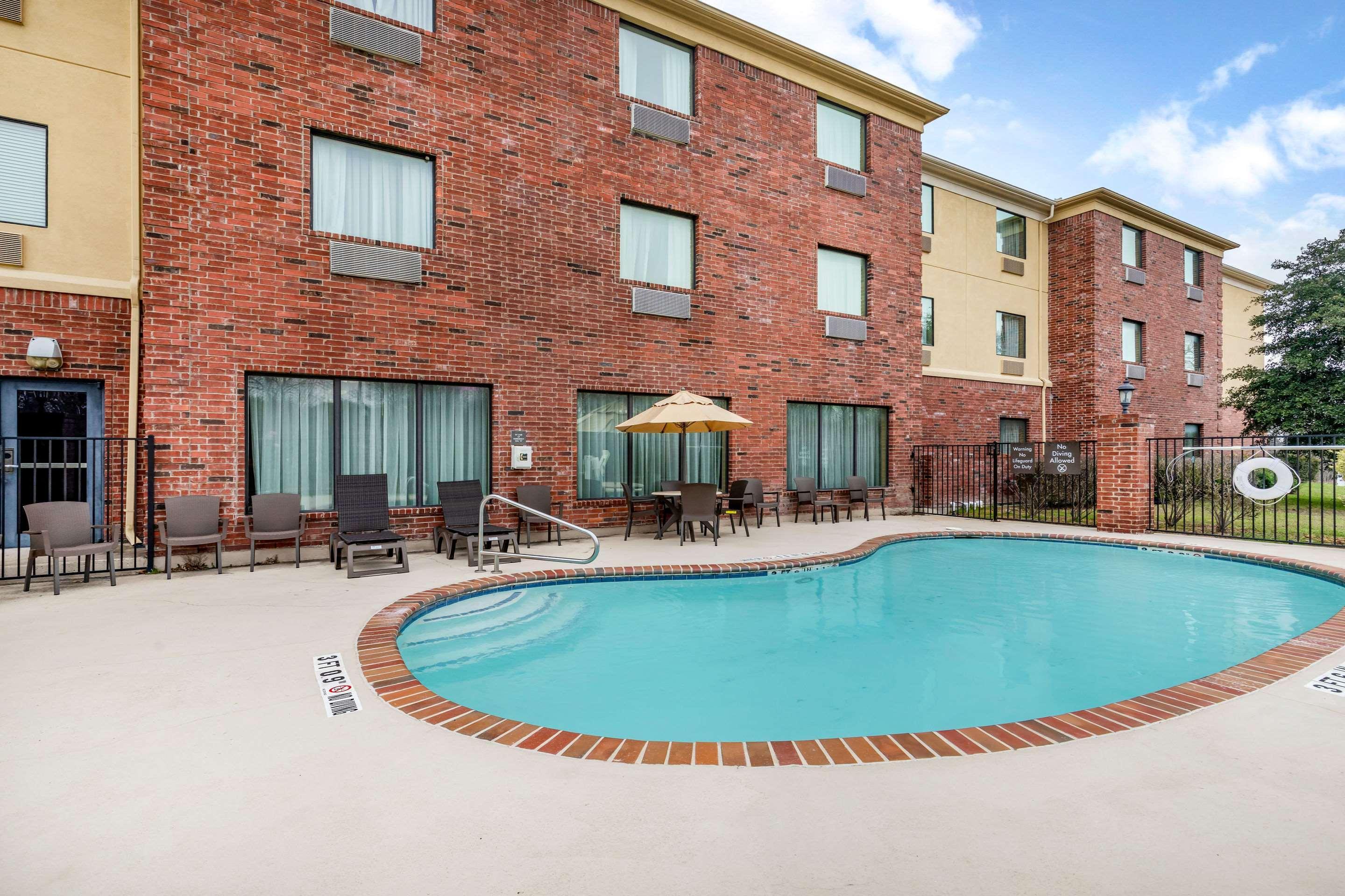 Comfort Suites Ennis Exterior foto